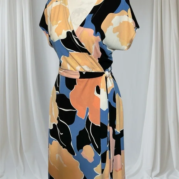 Nine West Feminine Foral Summer/Business Casual Dress Short Sleeve Wrap Tie Used - Picture 4 of 7